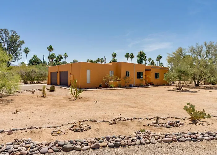 Holiday home Conveniently Located, Kid-friendly Retreat! *