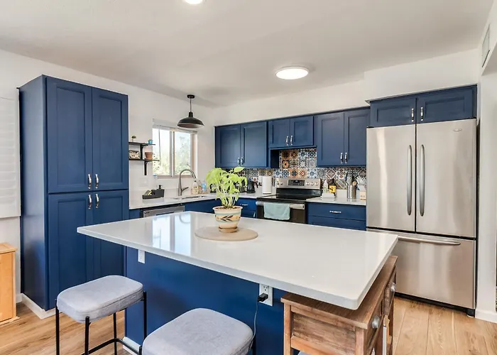 Conveniently Located, Kid-friendly Retreat! * Tucson